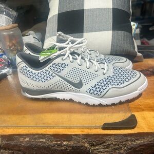 Nike size 14 Golf Shoes